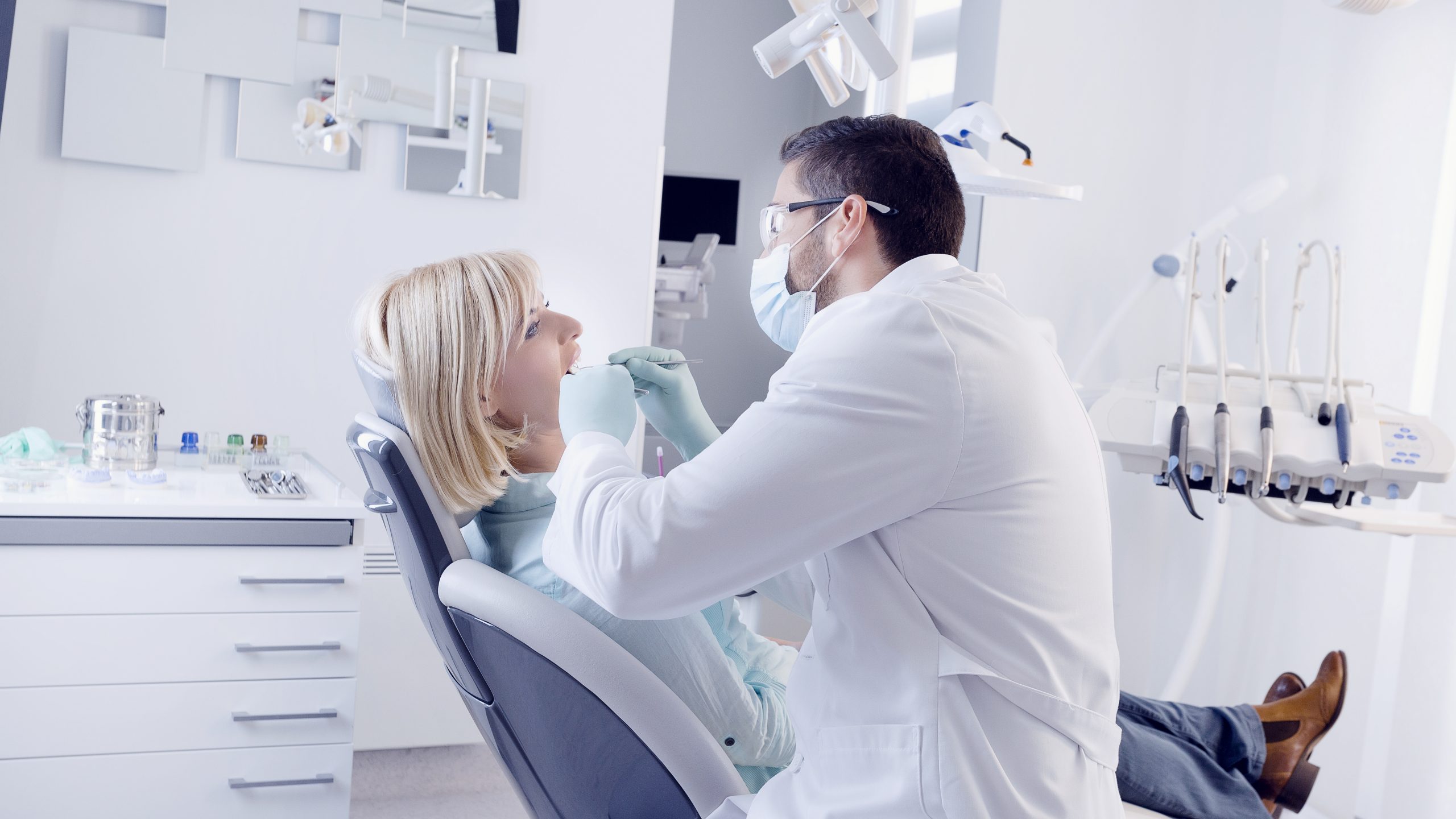 Dentist in Hobart, IN